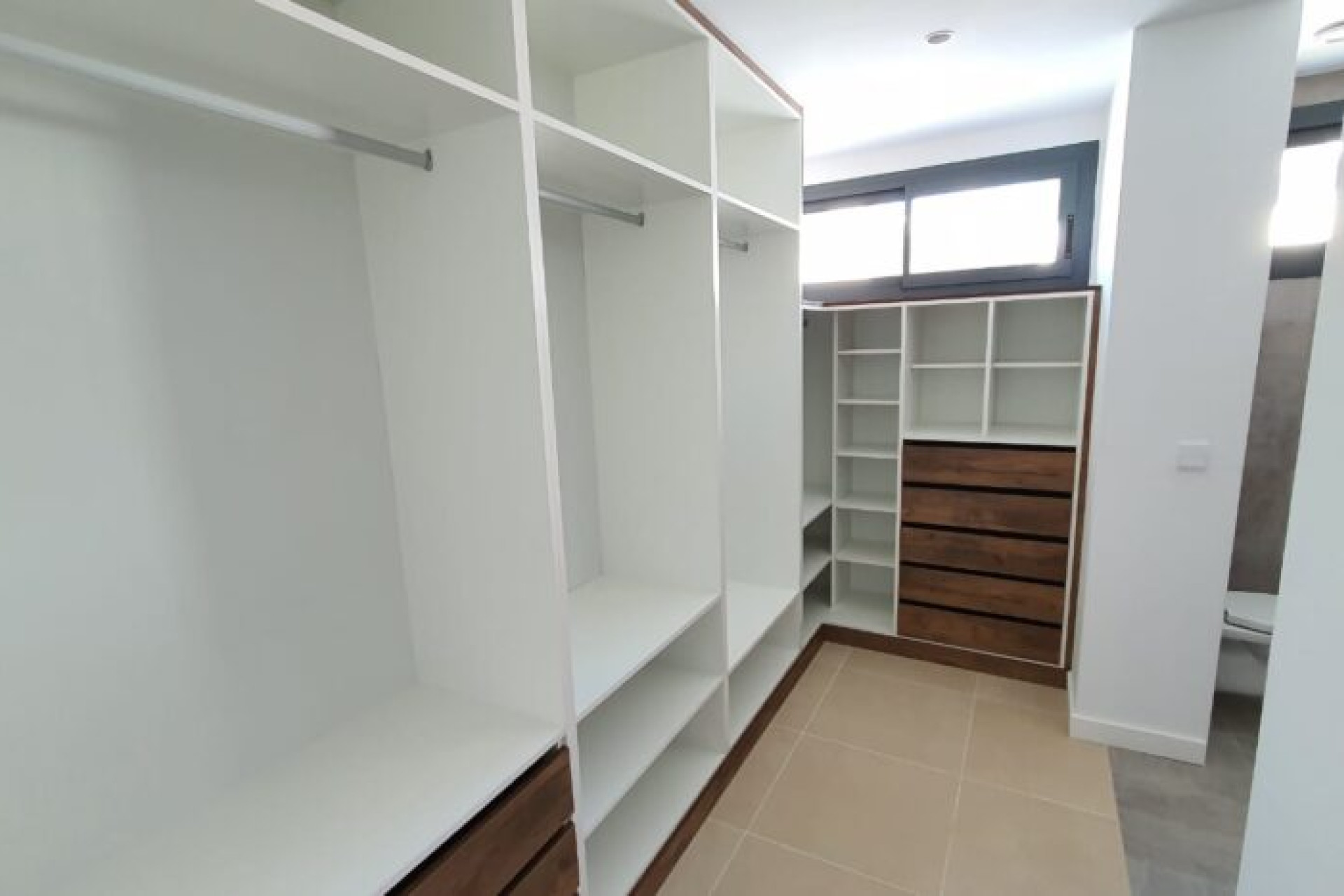 Obra nueva - Villa -
Manilva