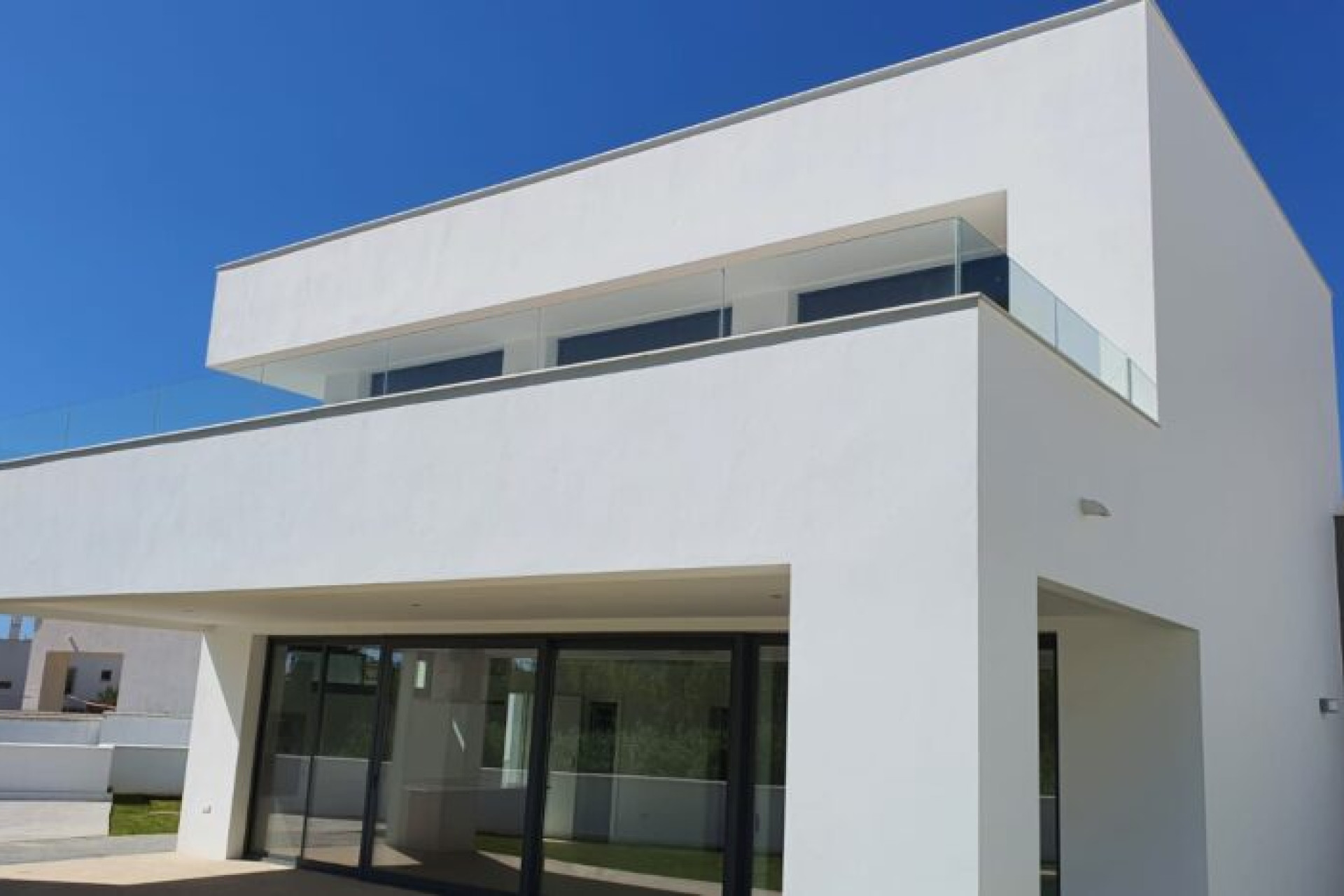 Obra nueva - Villa -
Manilva