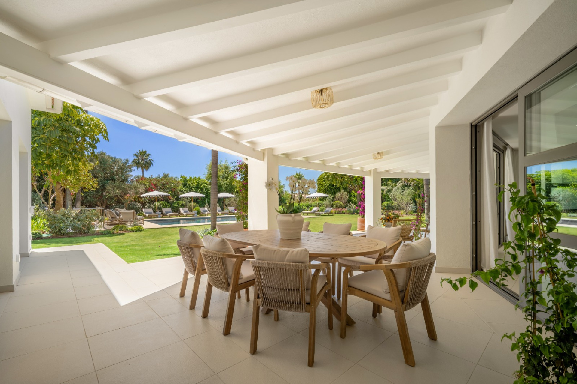 Obra nueva - Villa -
Marbella