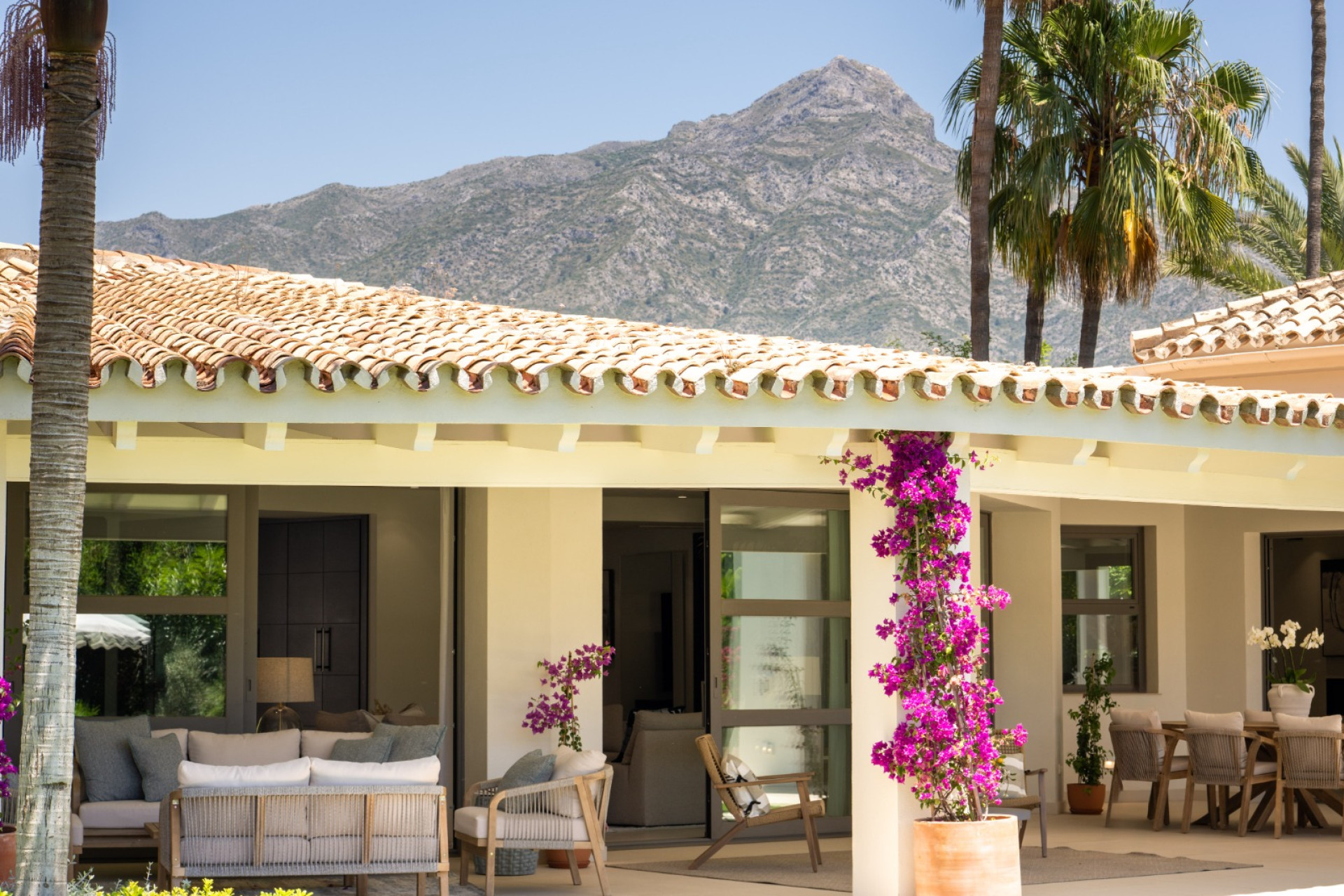 Obra nueva - Villa -
Marbella