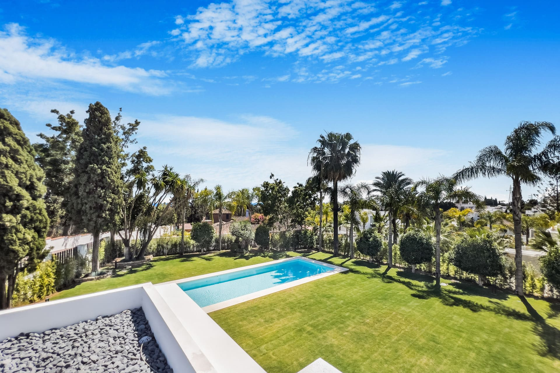 Obra nueva - Villa -
Marbella