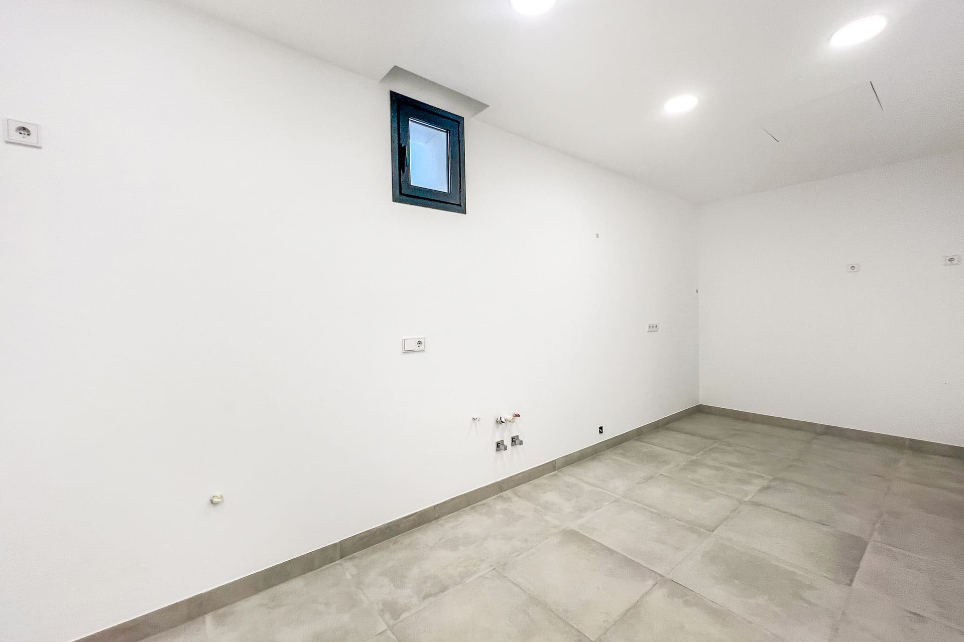 Obra nueva - Villa -
Marbella