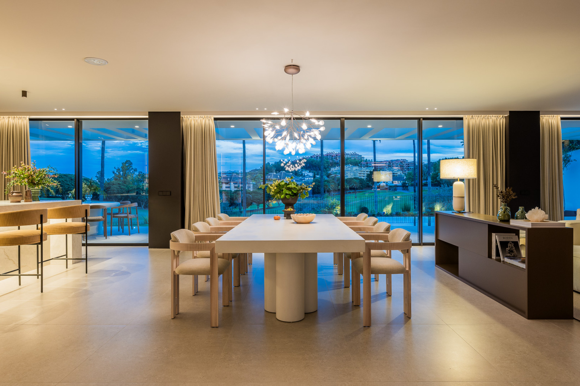 Obra nueva - Villa -
Marbella