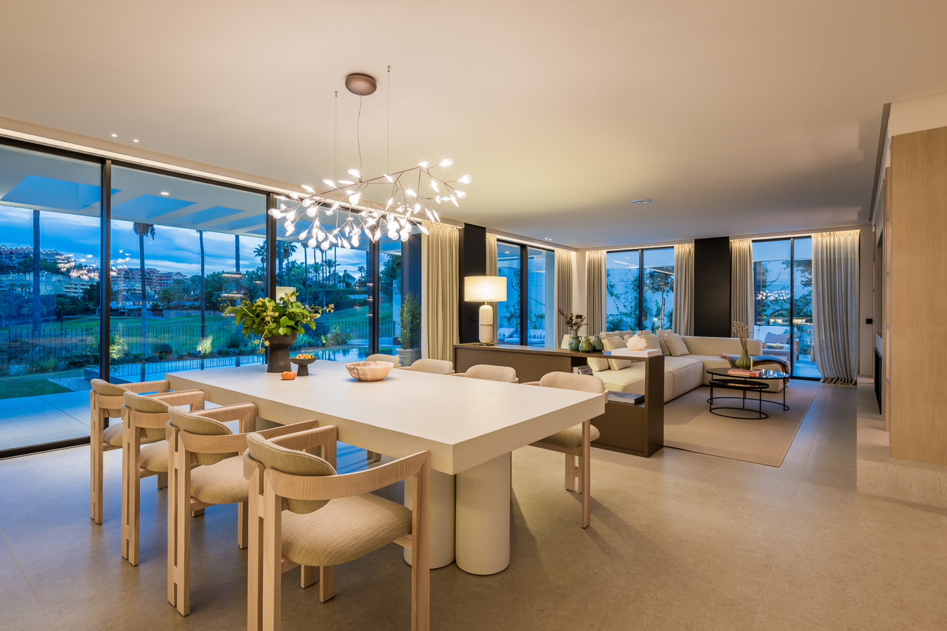 Obra nueva - Villa -
Marbella