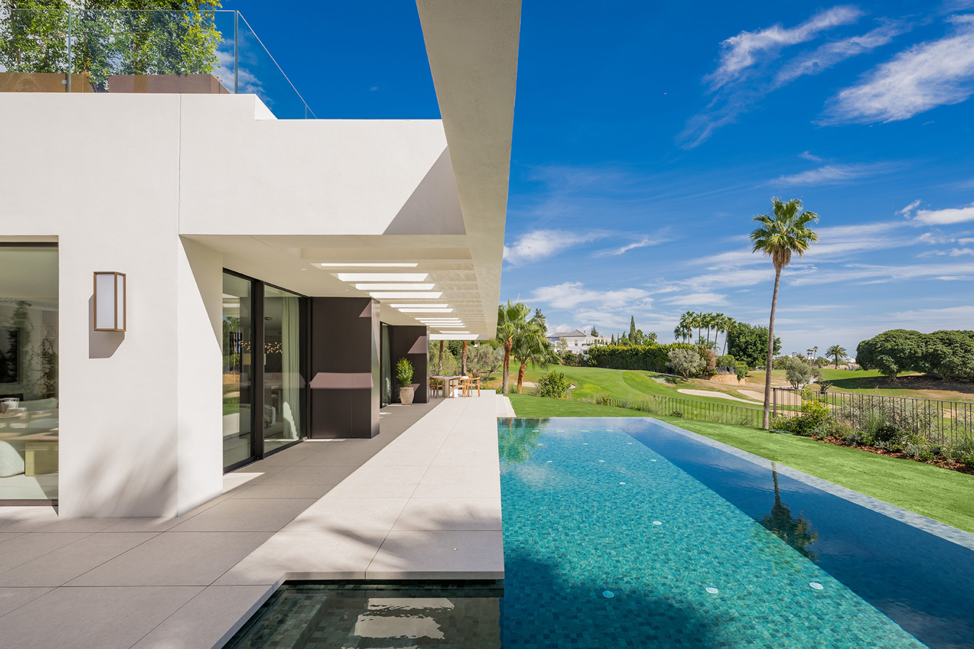 Obra nueva - Villa -
Marbella
