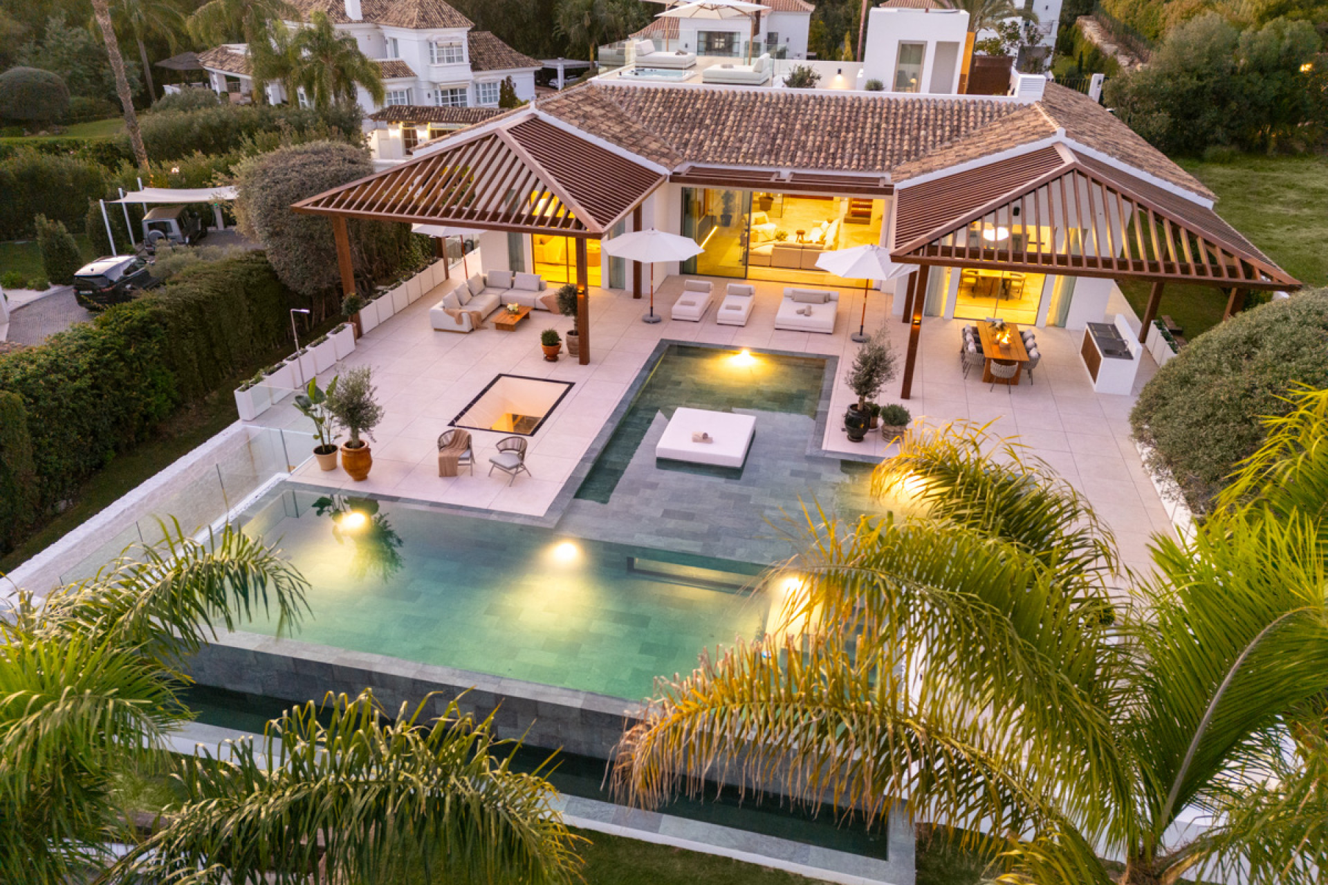 Obra nueva - Villa -
Marbella