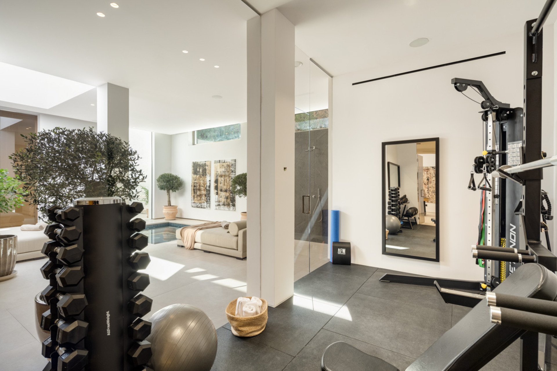 Obra nueva - Villa -
Marbella