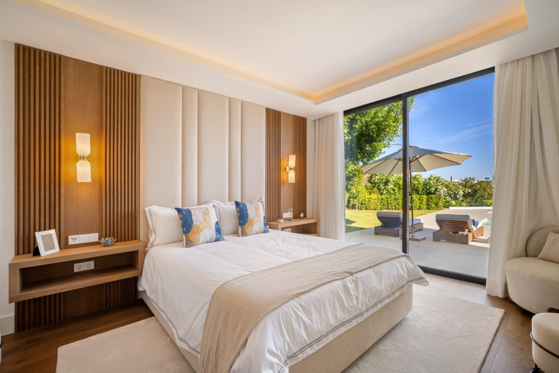 Obra nueva - Villa -
Marbella