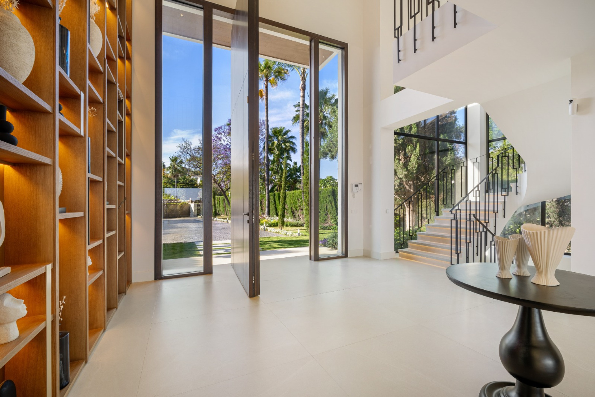 Obra nueva - Villa -
Marbella