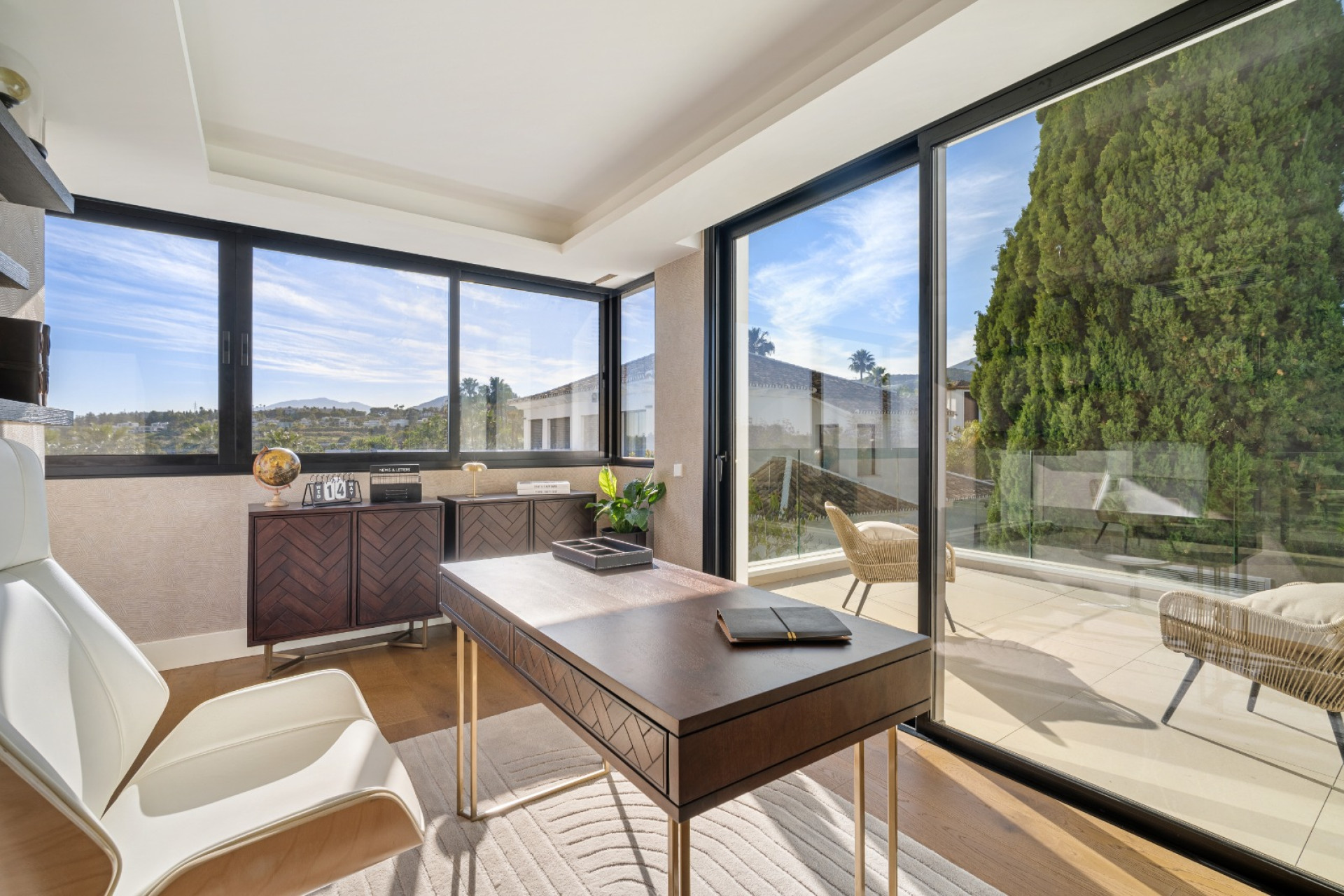 Obra nueva - Villa -
Marbella