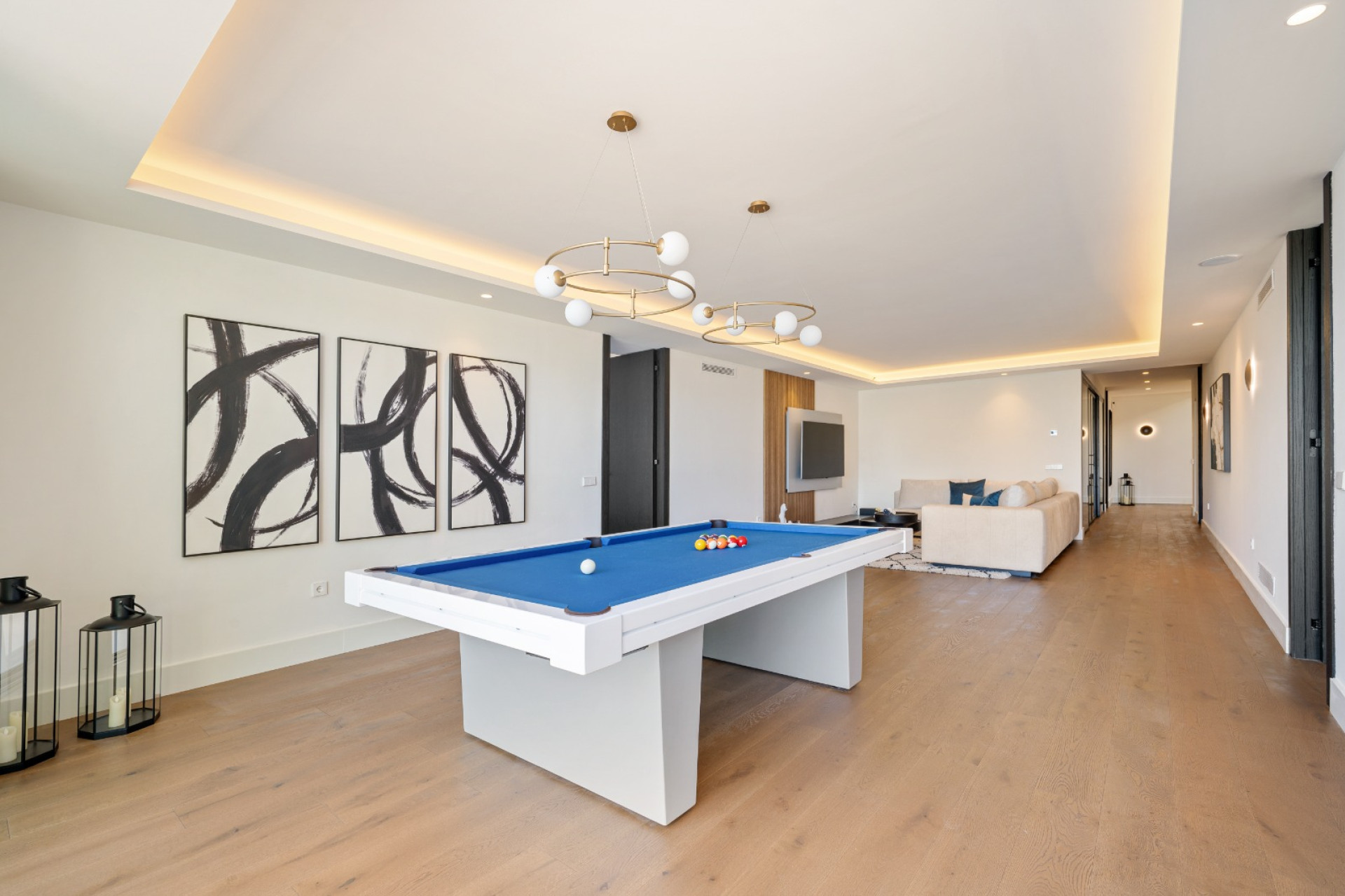 Obra nueva - Villa -
Marbella