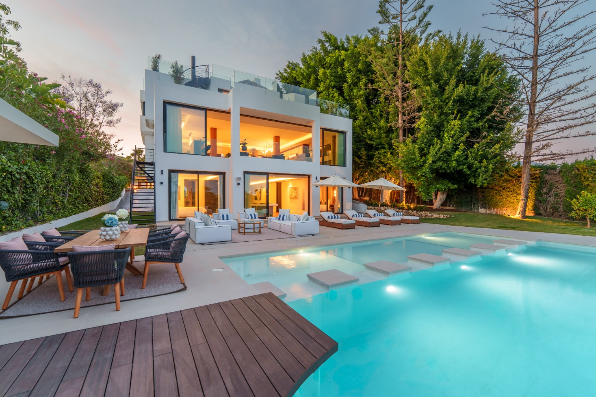 Obra nueva - Villa -
Marbella