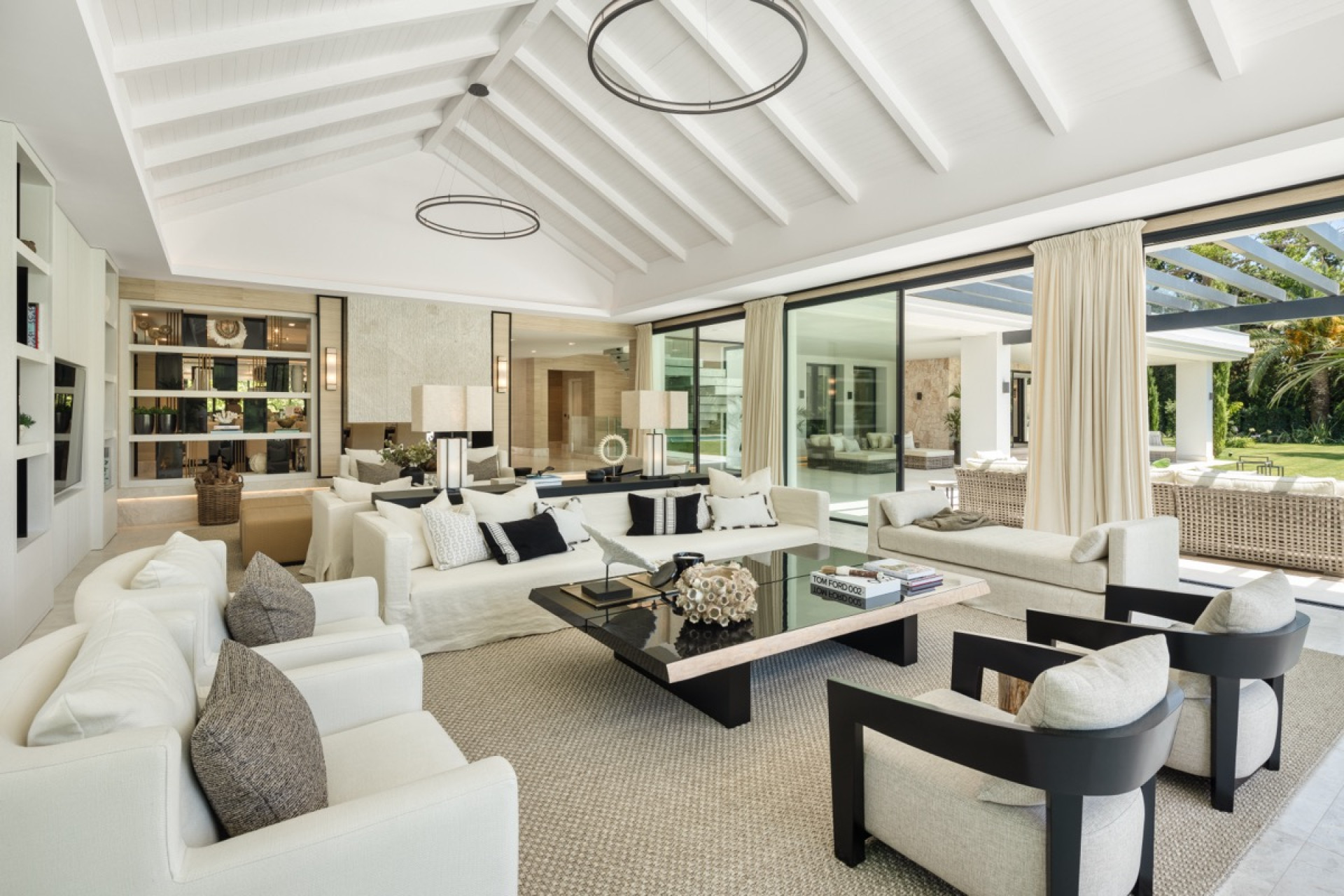 Obra nueva - Villa -
Marbella