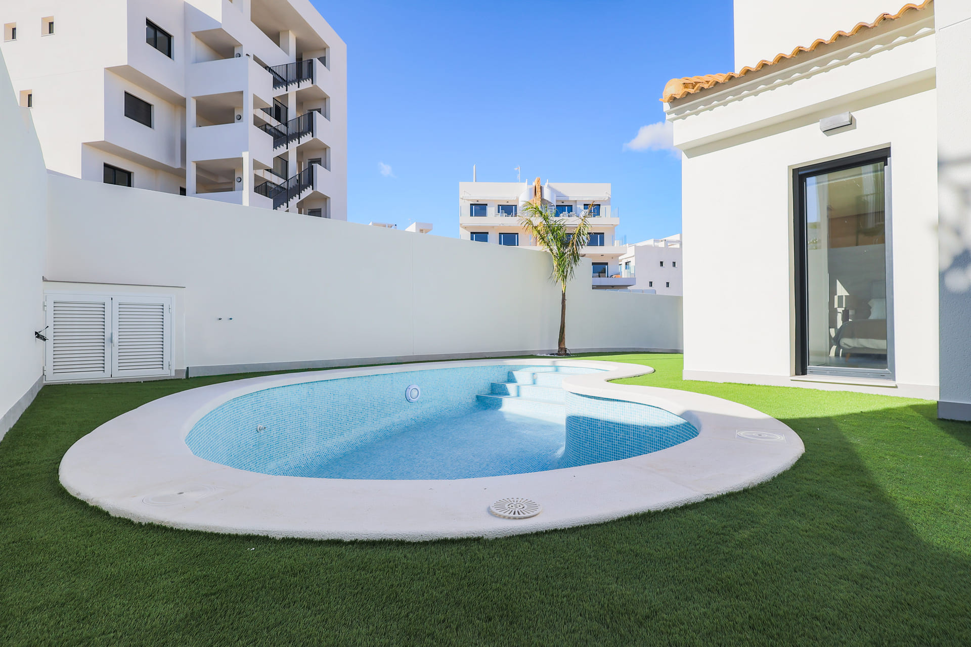 Obra nueva - Villa -
Orihuela Costa