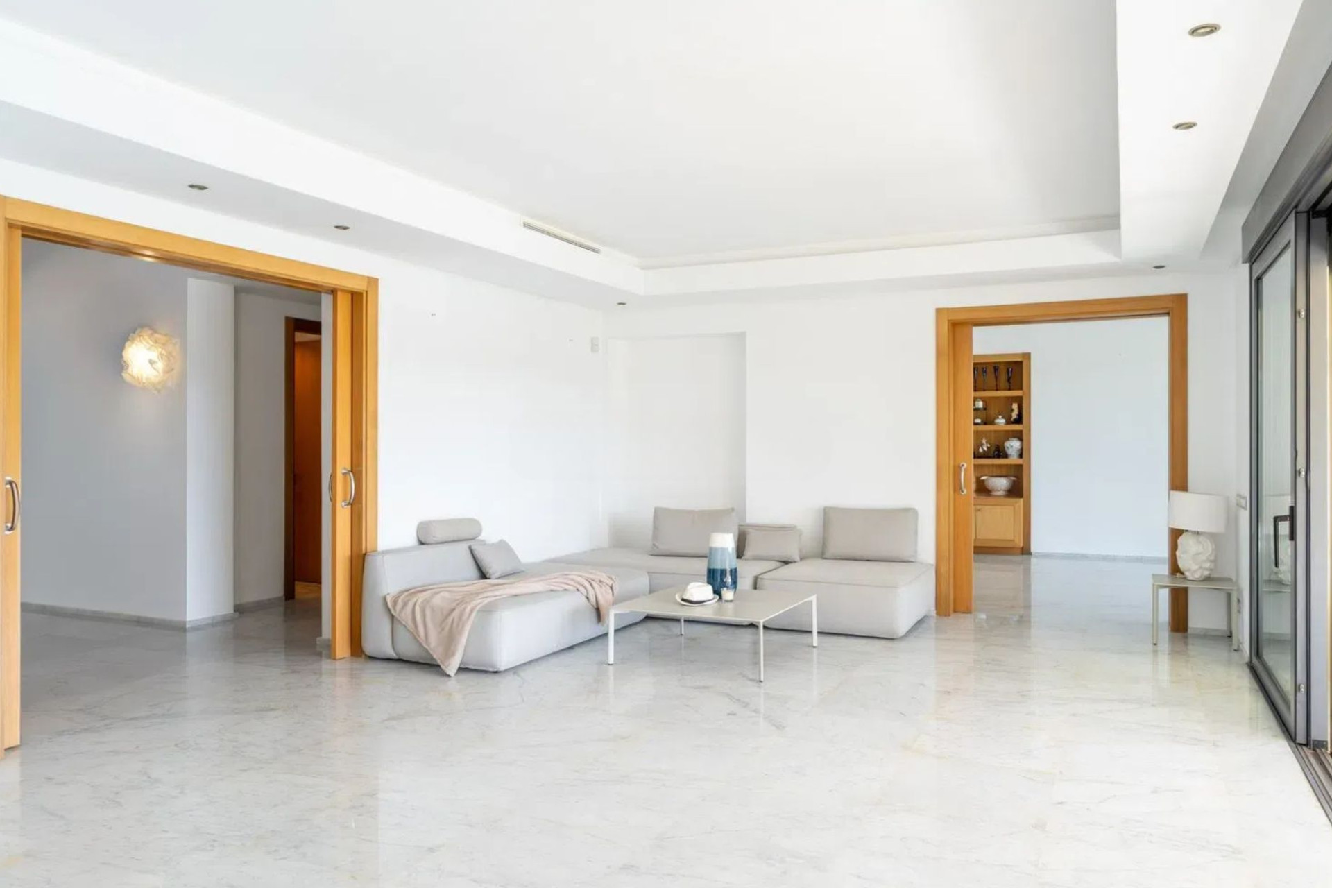 Obra nueva - Villa -
San Roque