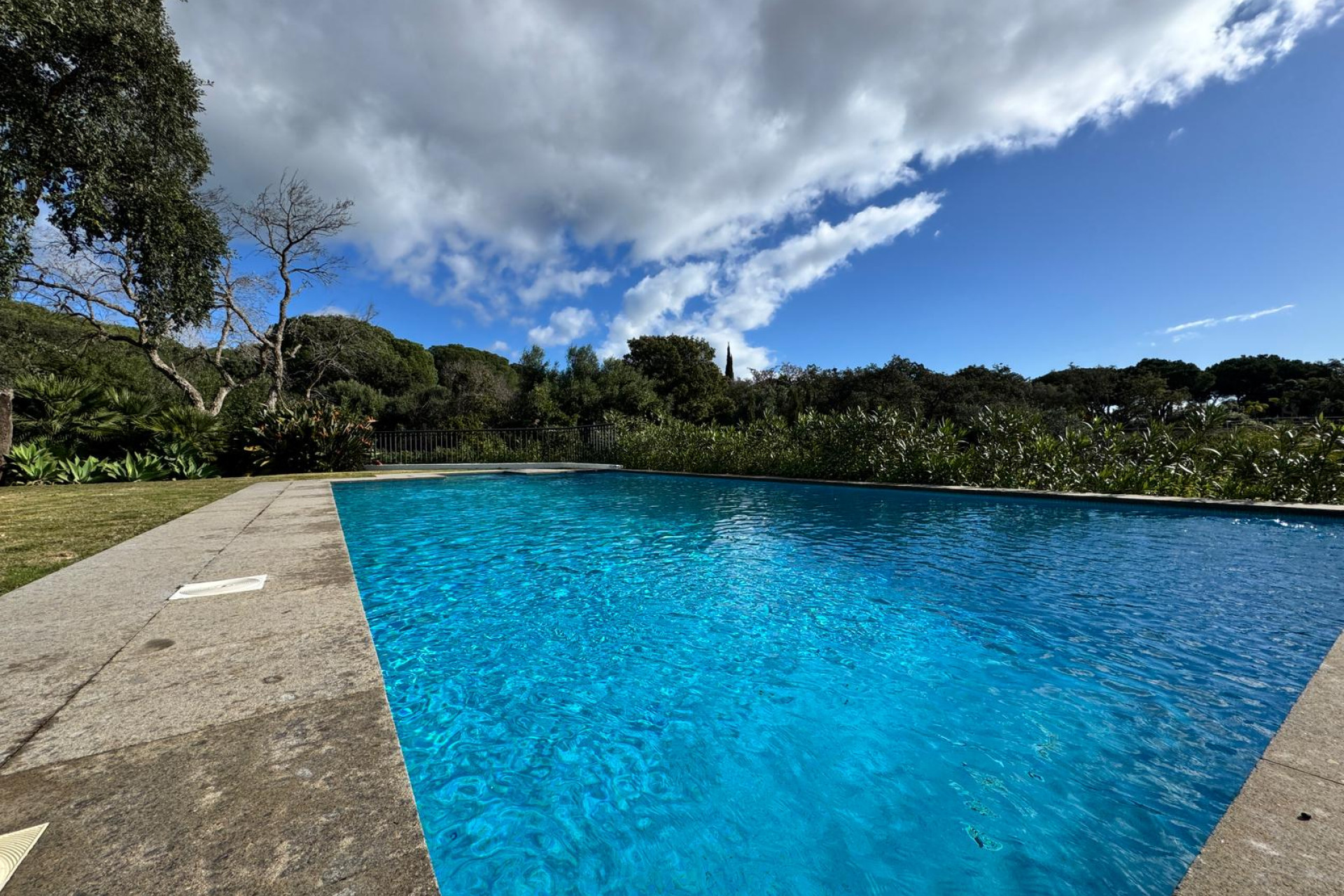 Obra nueva - Villa -
San Roque