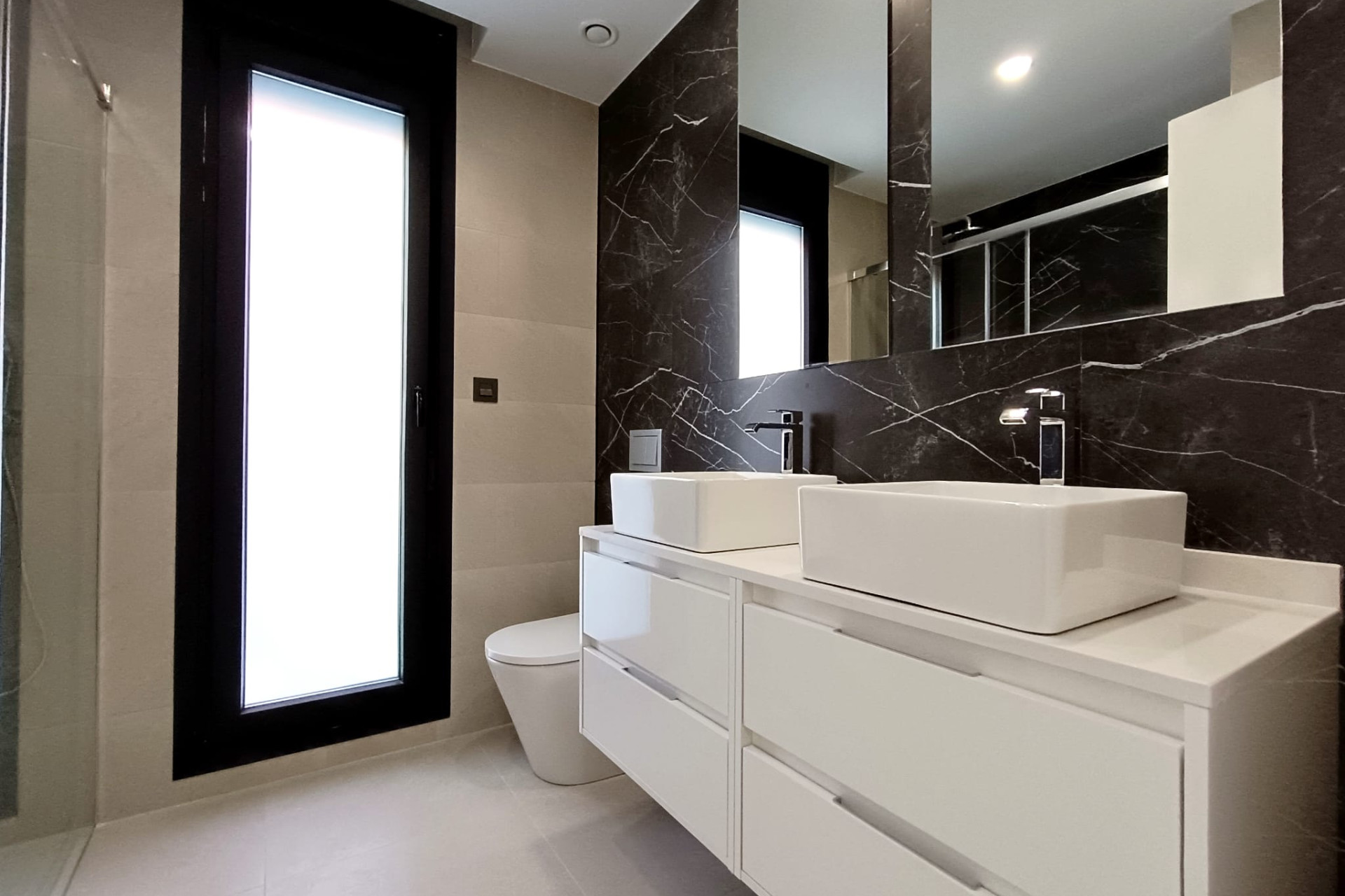 Obra nueva - Villa / Semi pareado -
Benijofar