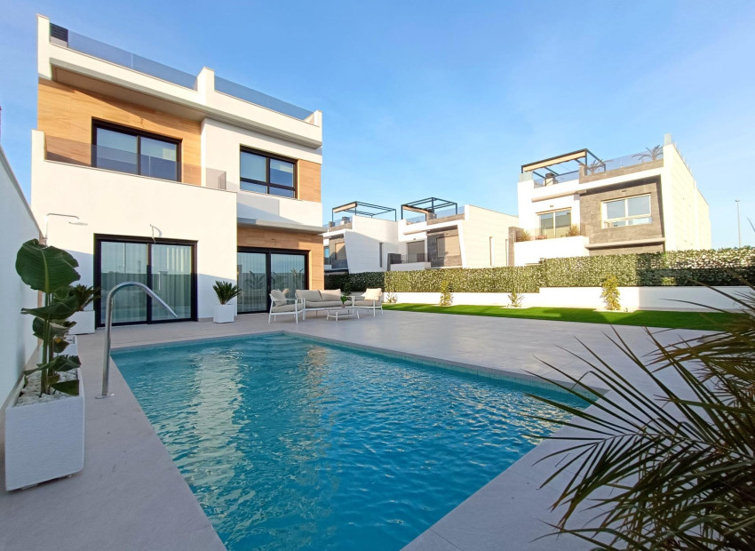 Obra nueva - Villa / Semi pareado -
Benijofar