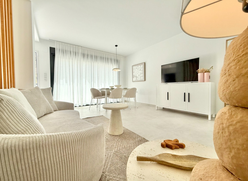 Obra nueva - Villa / Semi pareado -
Cox