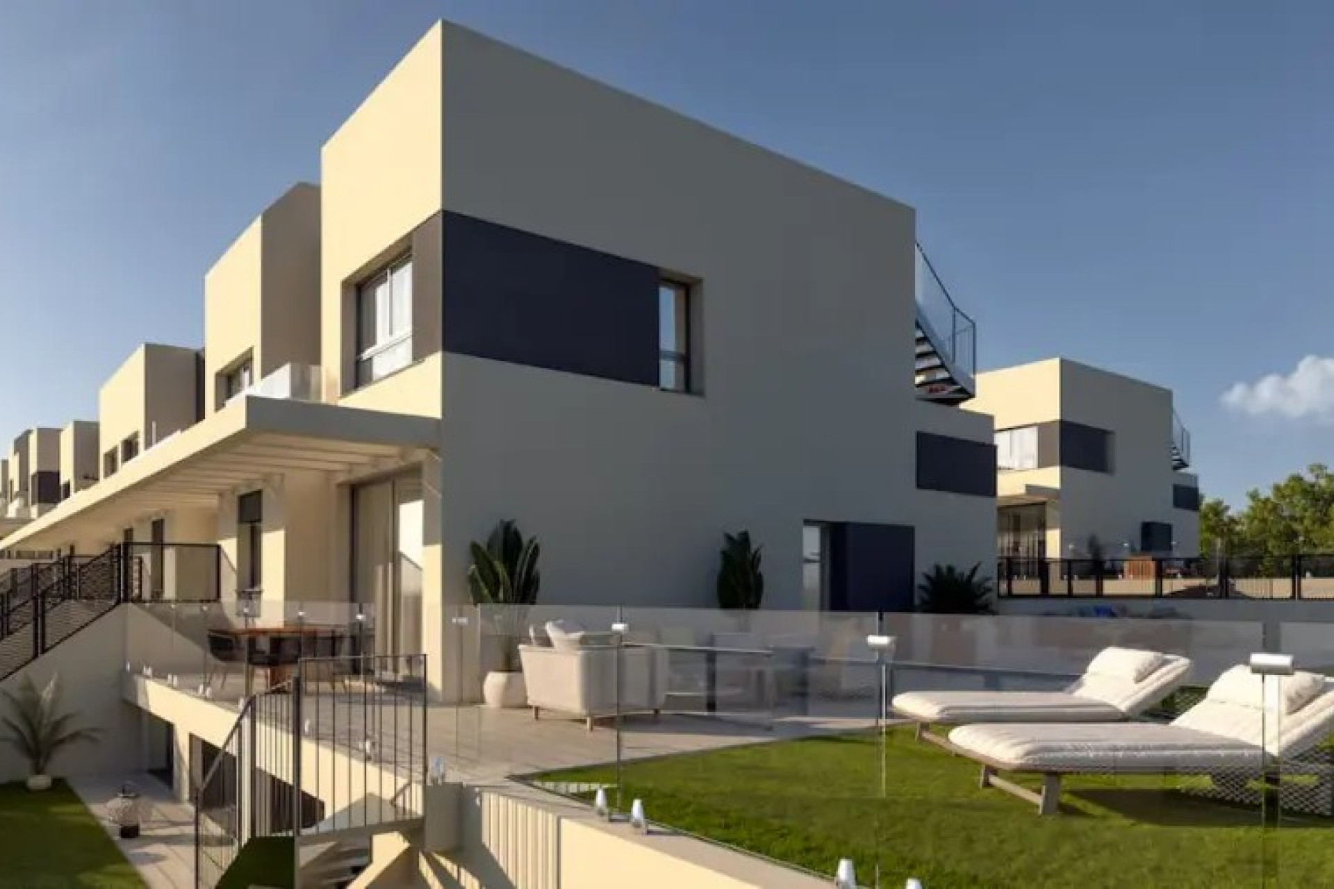 Obra nueva - Villa / Semi pareado -
Fuengirola