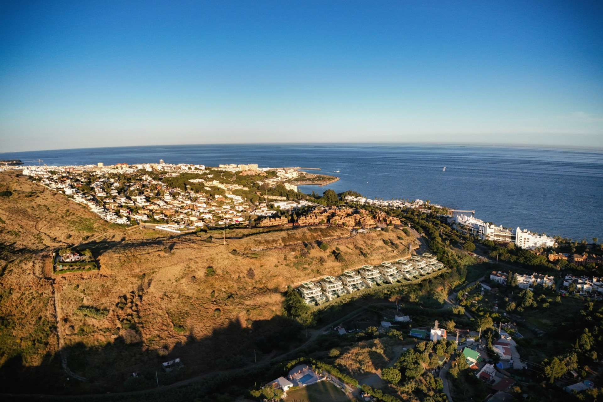 Obra nueva - Villa / Semi pareado -
Marbella