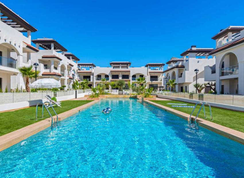 Obra nueva - Villa / Semi pareado -
Rojales