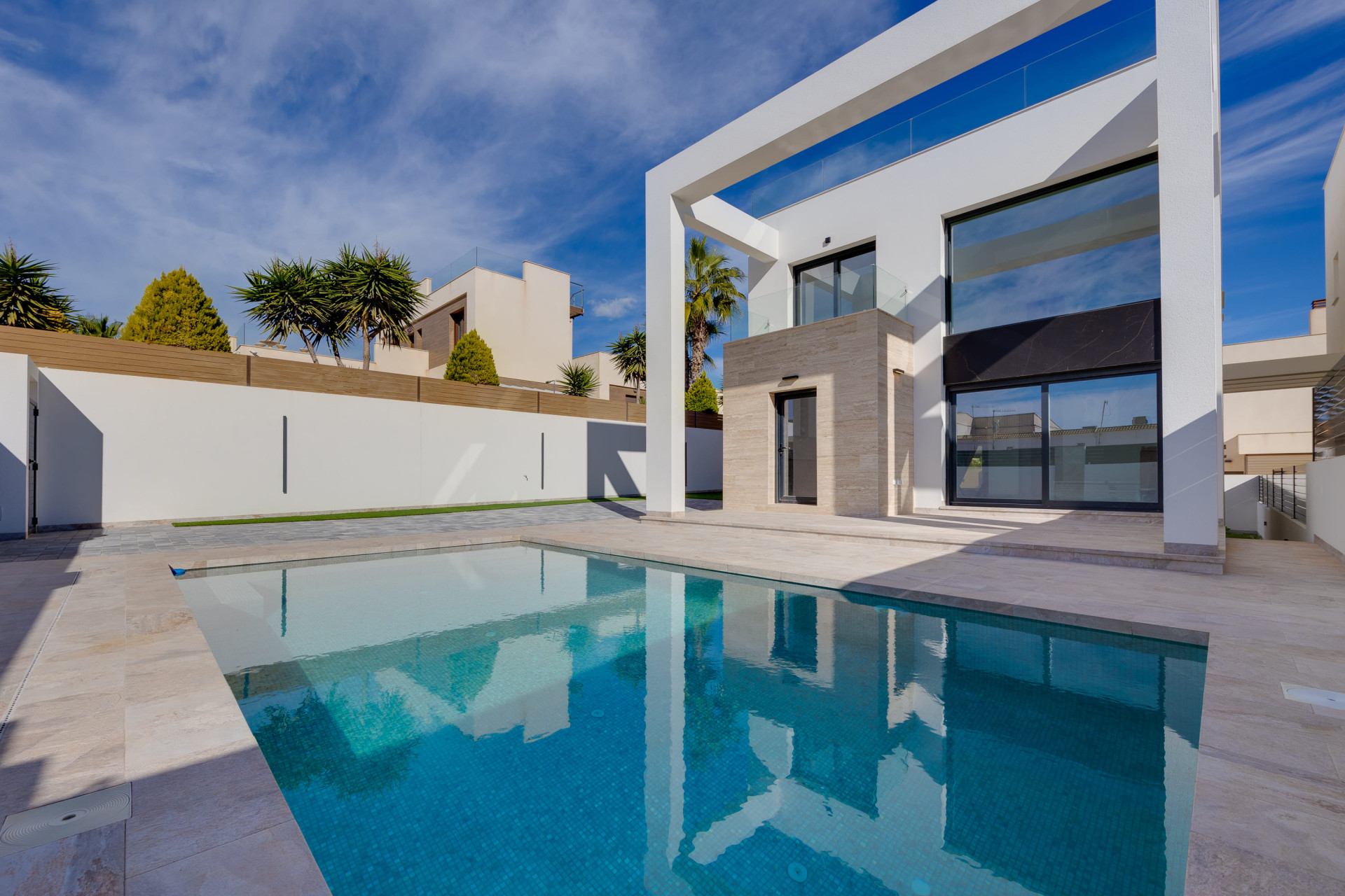 Obra nueva - Villa / Semi pareado -
Torrevieja