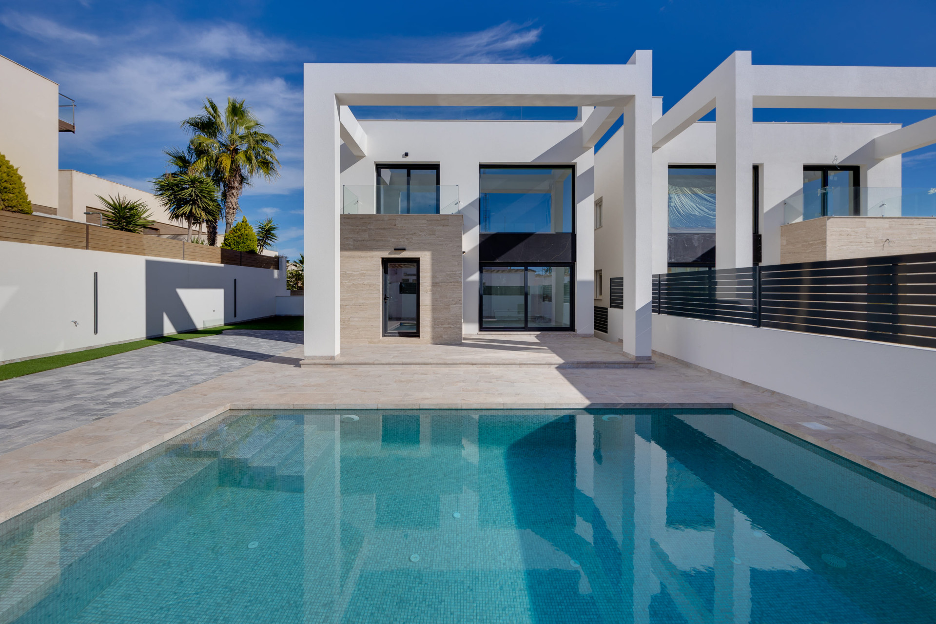 Obra nueva - Villa / Semi pareado -
Torrevieja