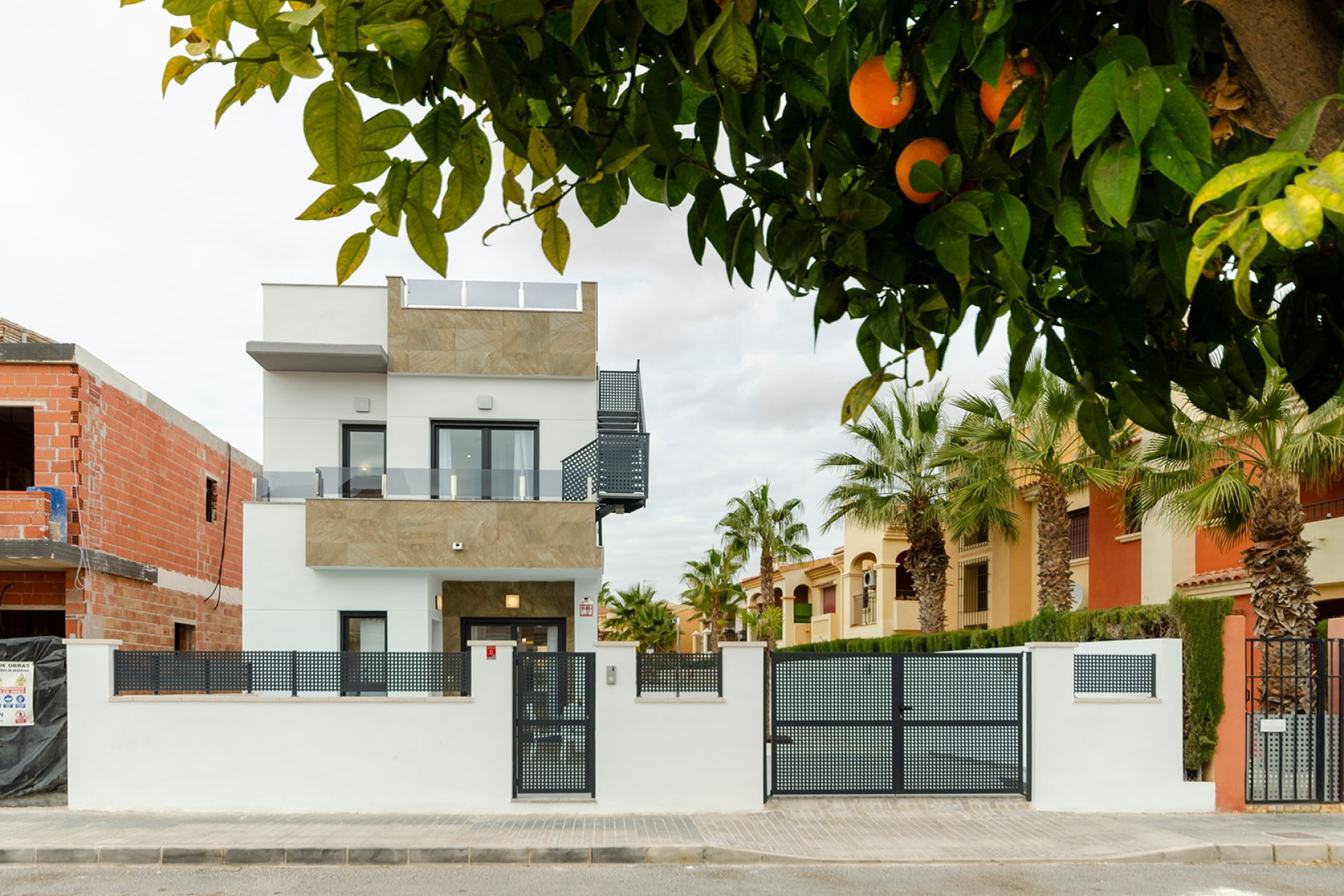 Obra nueva - Villa -
Torrevieja - La Siesta - El Salado -  Torreta