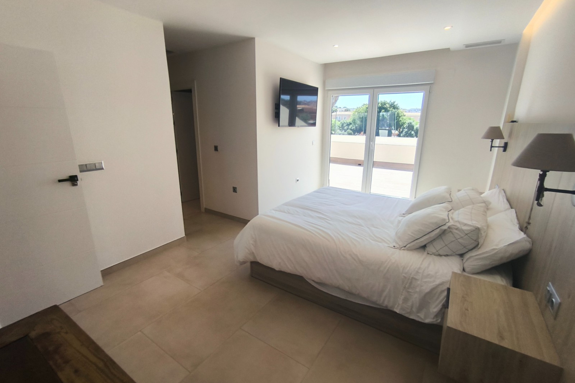 Перепродажа - Villa -
San Juan de Alicante