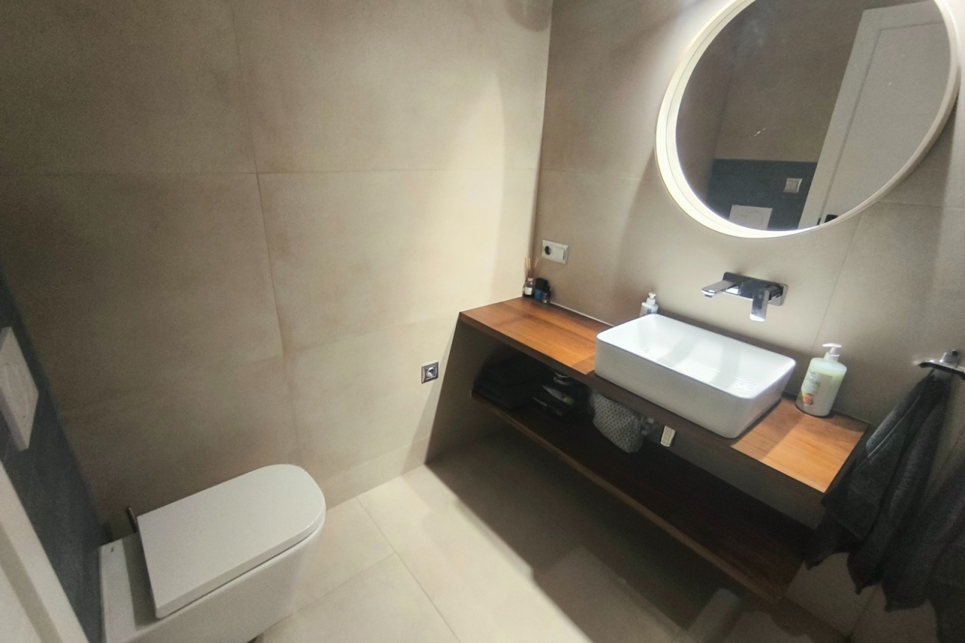 Перепродажа - Villa -
San Juan de Alicante