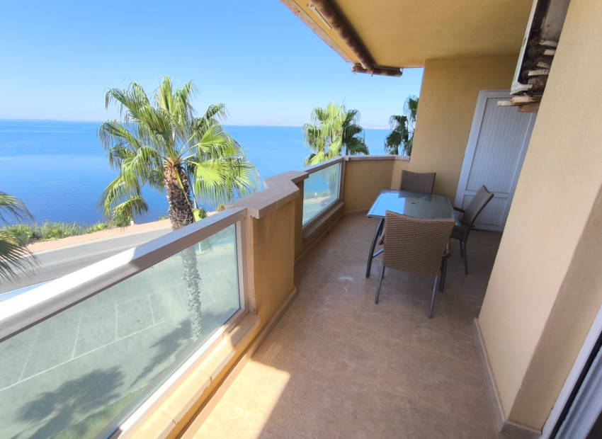 Resale - Apartment / flat -
La Manga Del Mar Menor - La Manga