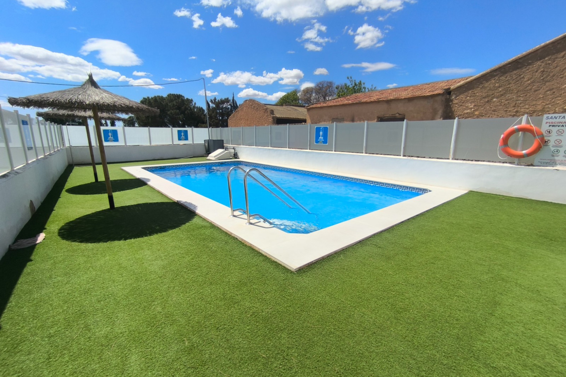 Resale - Townhouse -
Torre-Pacheco