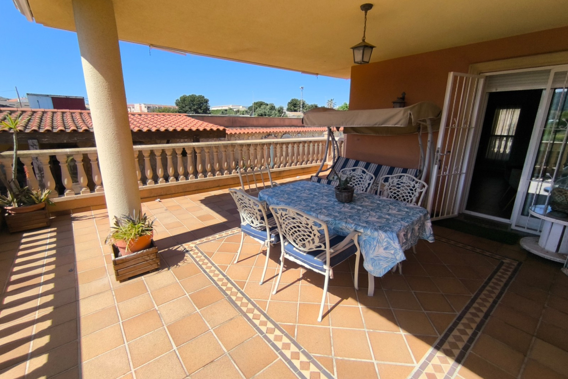 Resale - Villa -
Cartagena