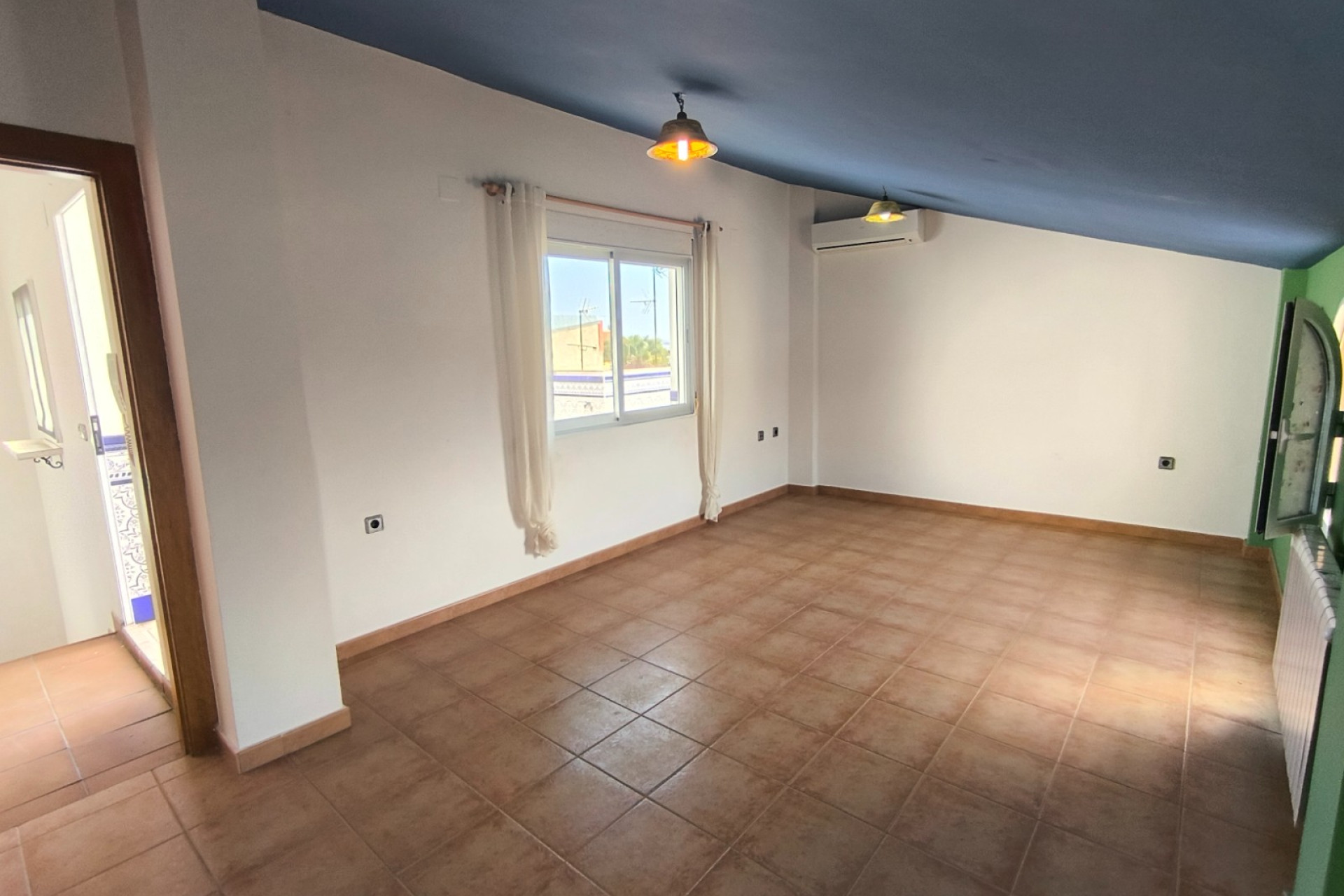 Resale - Villa -
Los Montesinos