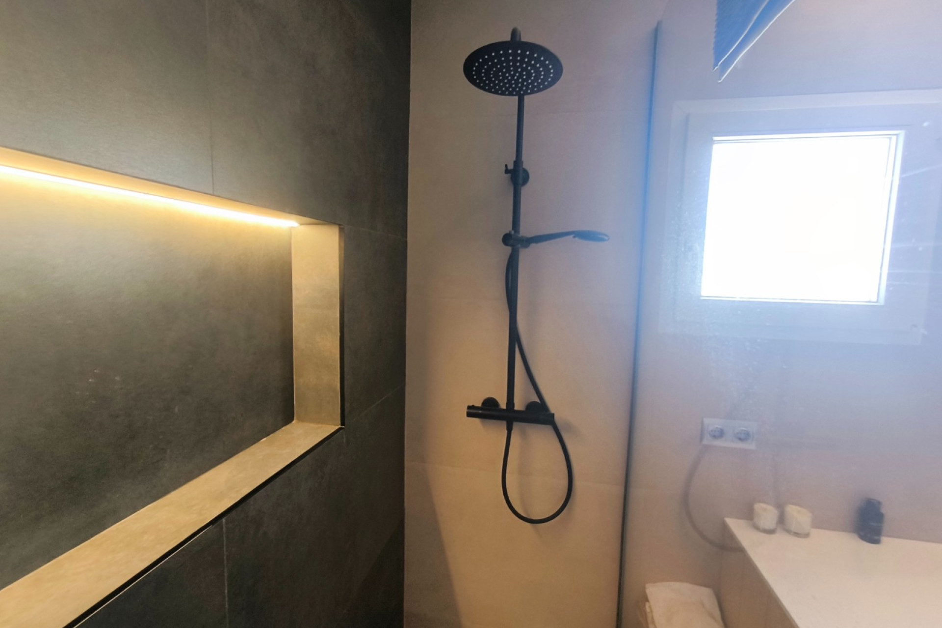 Resale - Villa -
San Juan de Alicante