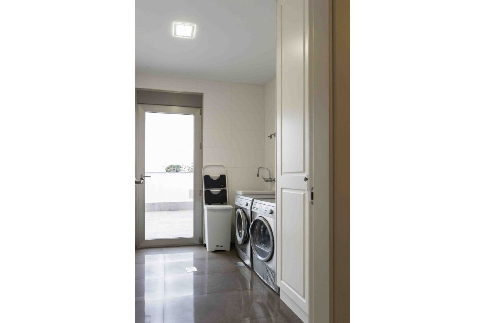 Resale - Villa -
San Pedro del   Pinatar - San Pedro del Pinatar 