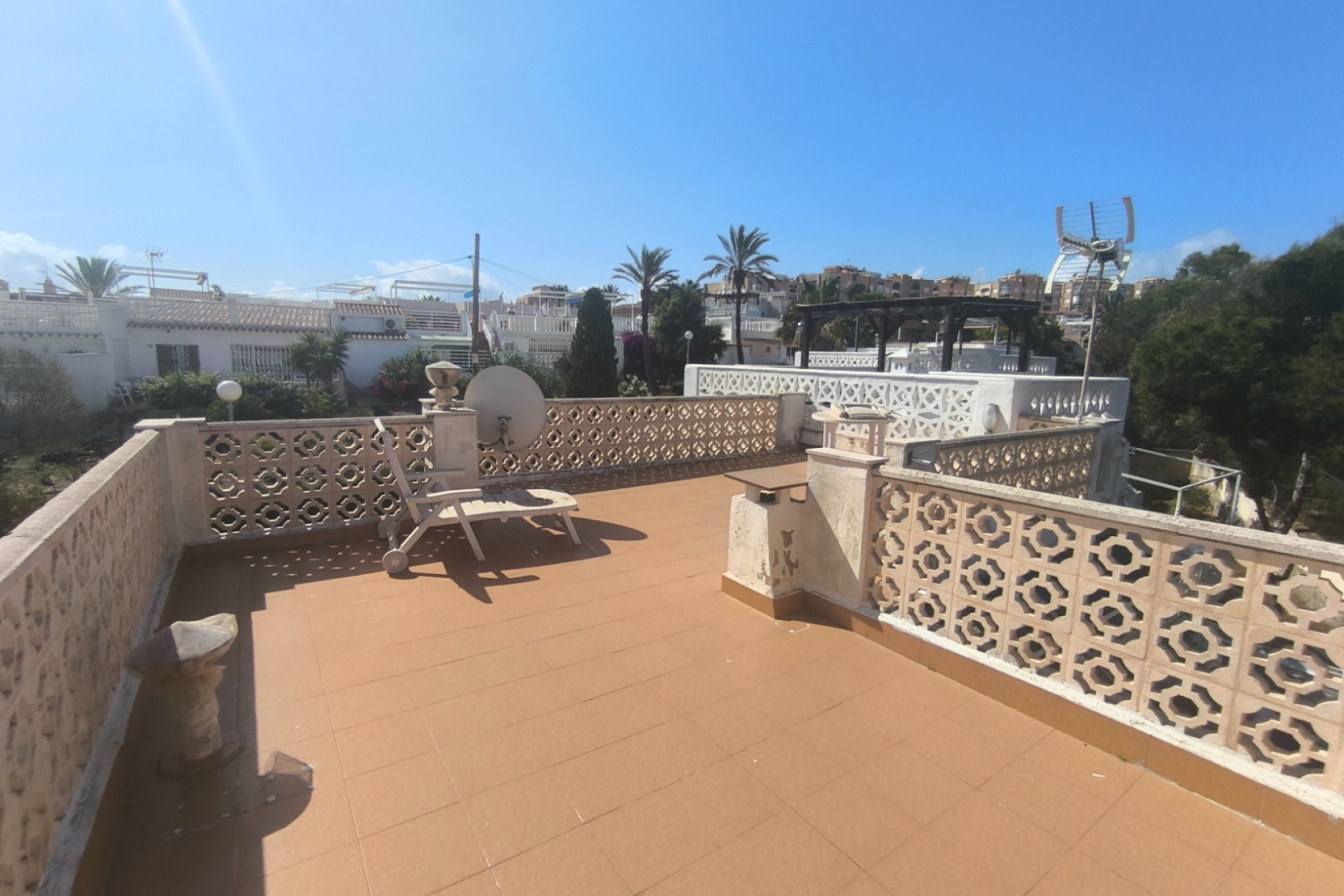 Segunda mano - Adosado -
Torrevieja