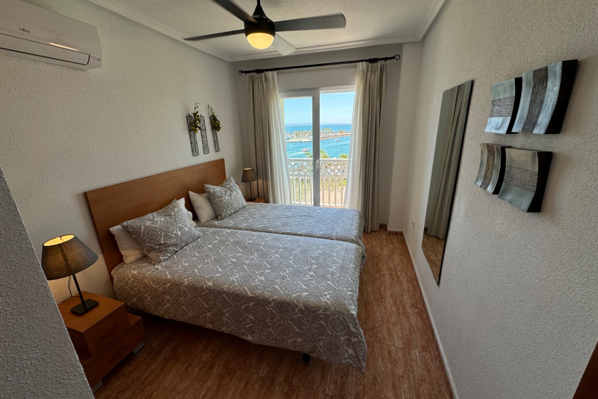 Segunda mano - Apartamento / piso -
La Manga Del Mar Menor - La Manga