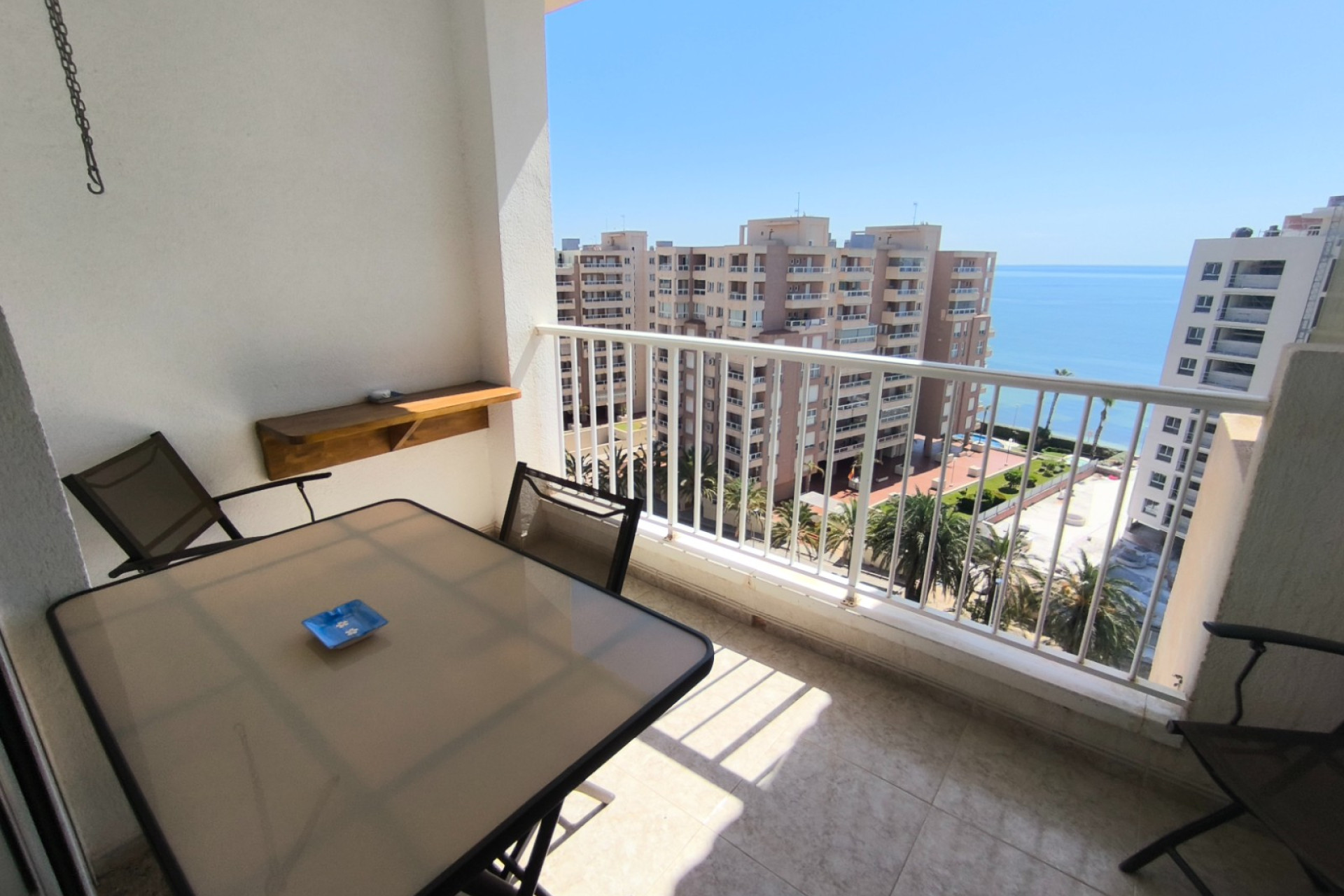 Segunda mano - Apartamento / piso -
La Manga Del Mar Menor - San Javier