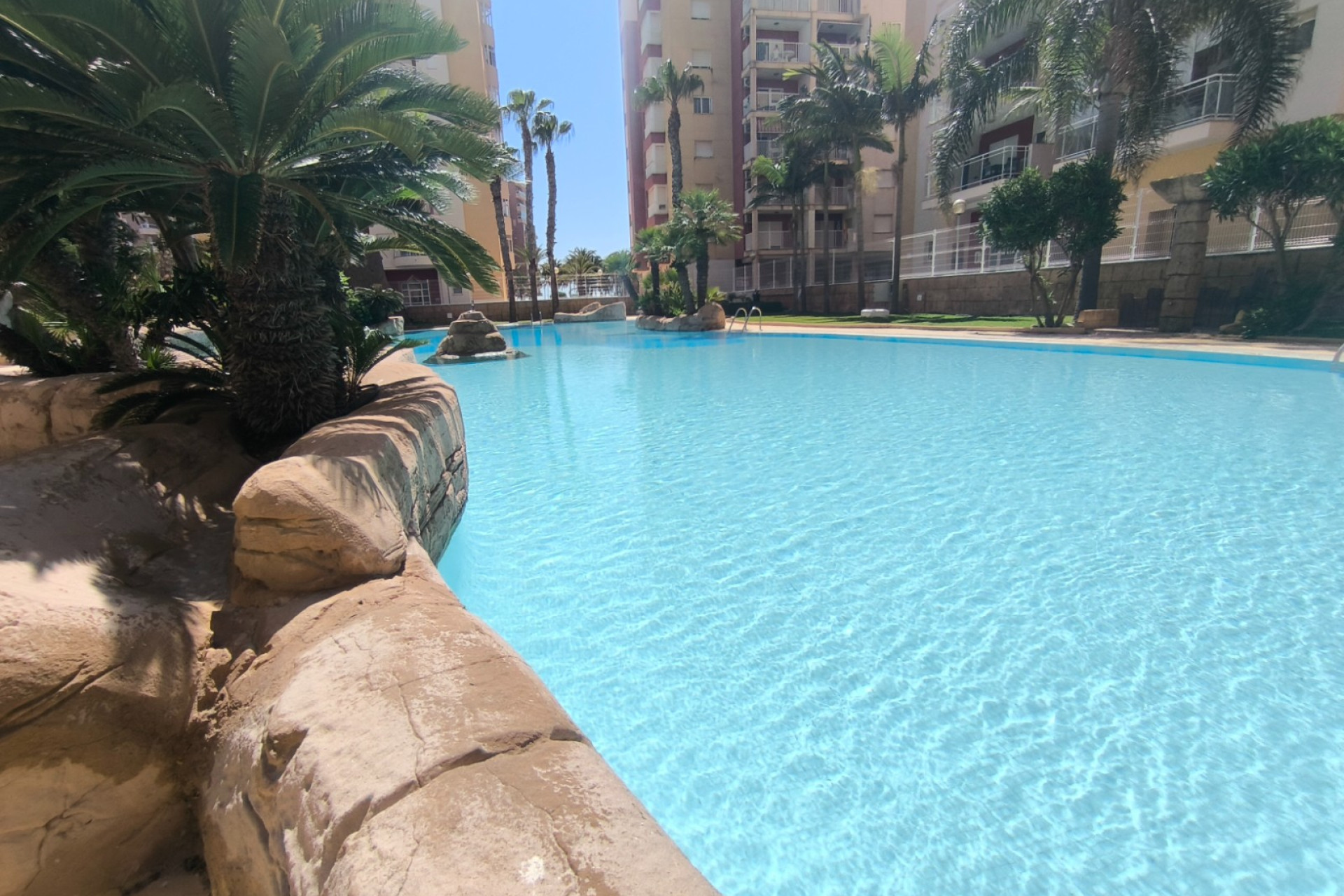 Segunda mano - Apartamento / piso -
La Manga Del Mar Menor - San Javier