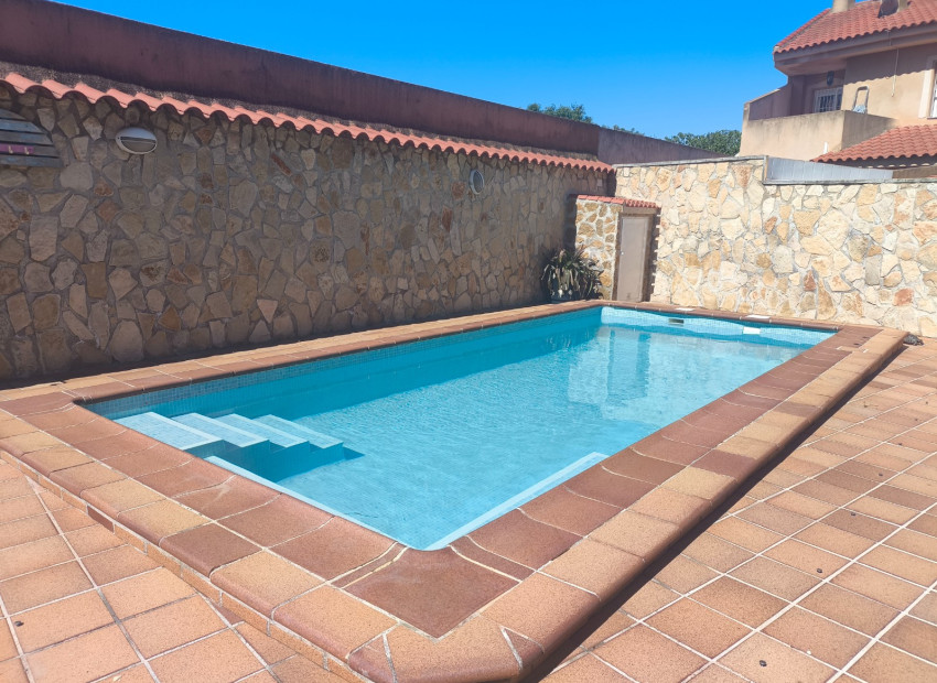 Segunda mano - Villa -
Cartagena