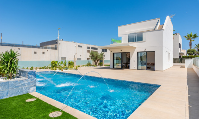 Villa - Nouvelle construction -
            Dehesa de Campoamor - HBC-66943
