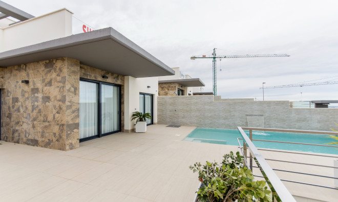Villa - Nouvelle construction -
            Orihuela Costa - CADELUXEGEMMAPLUS133