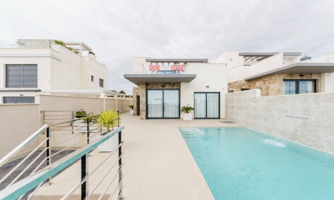 Villa - Obra nueva -
            Orihuela Costa - CADELUXEGEMMA31