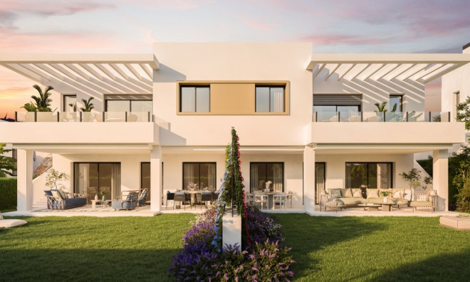 Villa / Semi pareado - Obra nueva - Estepona - Estepona