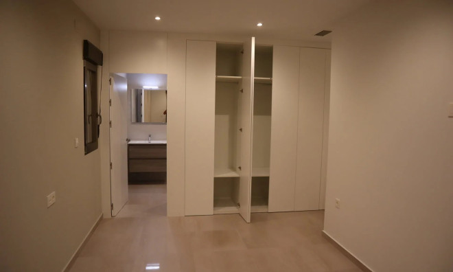 New Build - Townhouse -
Aspe