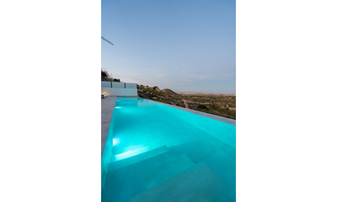 Obra nueva - Villa -
Rojales