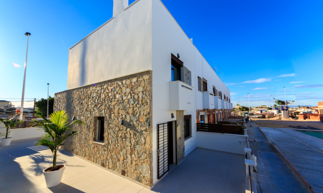 Nybyggnation - Villa / parhus -
Pilar de la Horadada