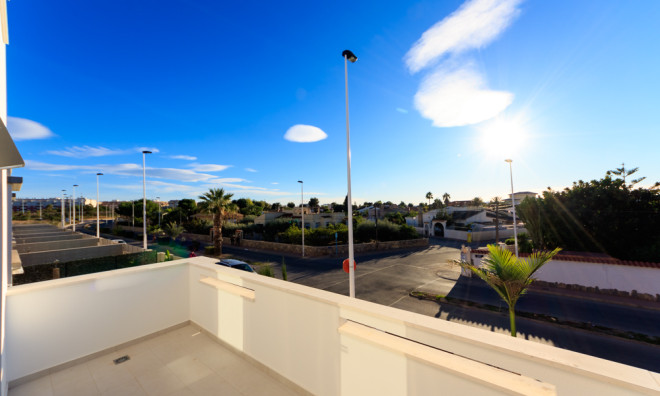 Nybyggnation - Villa / parhus -
Pilar de la Horadada